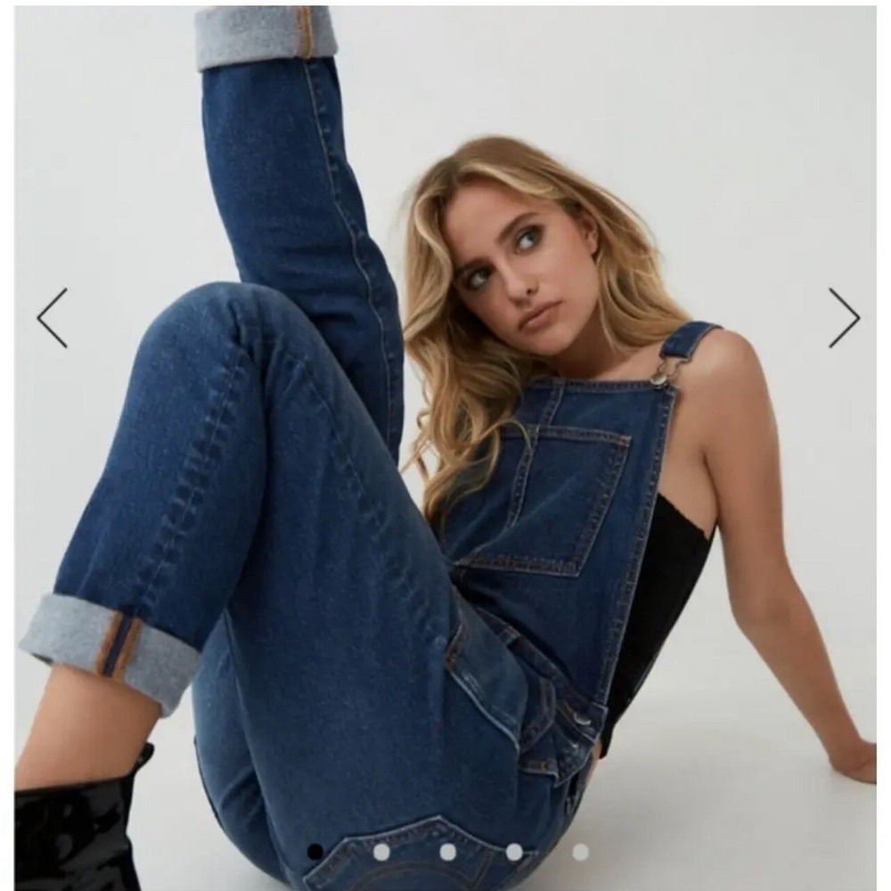 True Religion Slim Boyfriend Overalls Blue Denim Open Back Straight Leg Sz S
